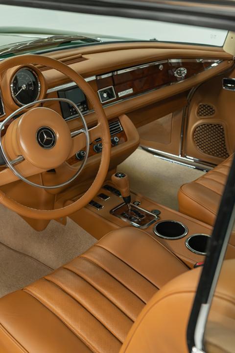 Steering Wheel & Dash